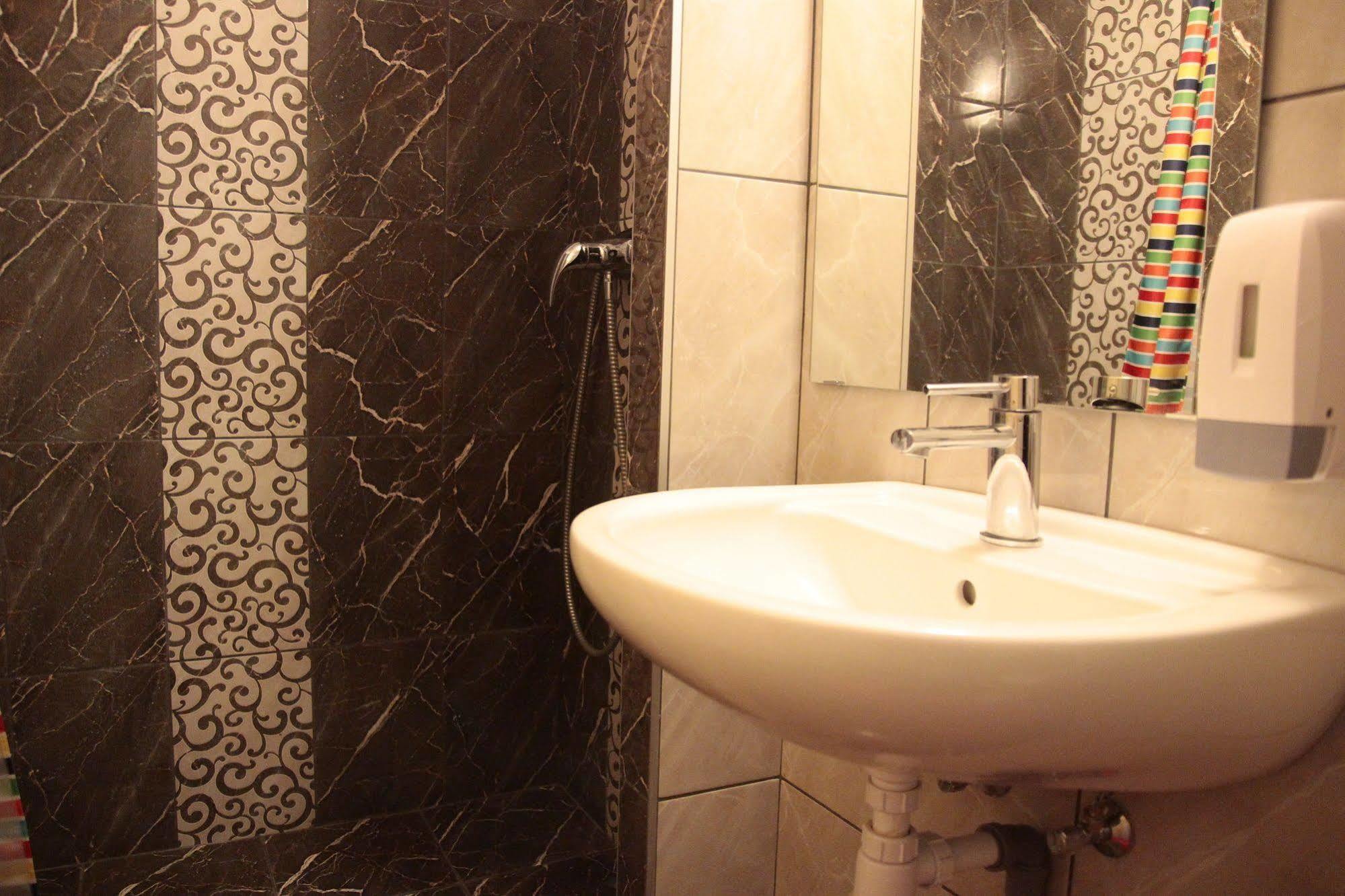 Budapest Centrum Cozy Hostel Екстериор снимка