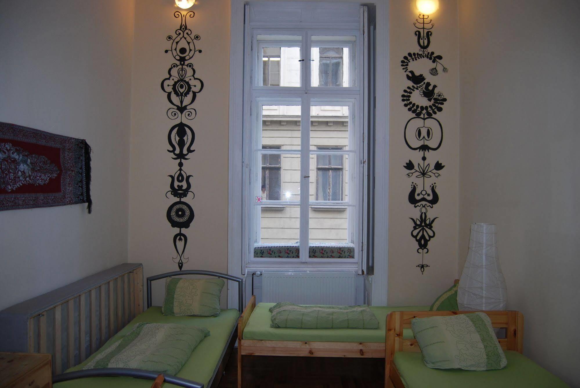 Budapest Centrum Cozy Hostel Екстериор снимка